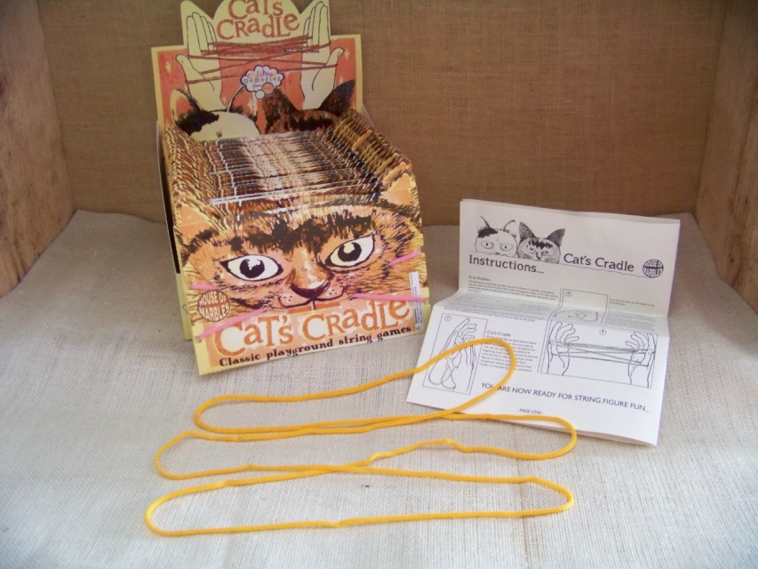 Cat's Cradle Classic Playground String Game